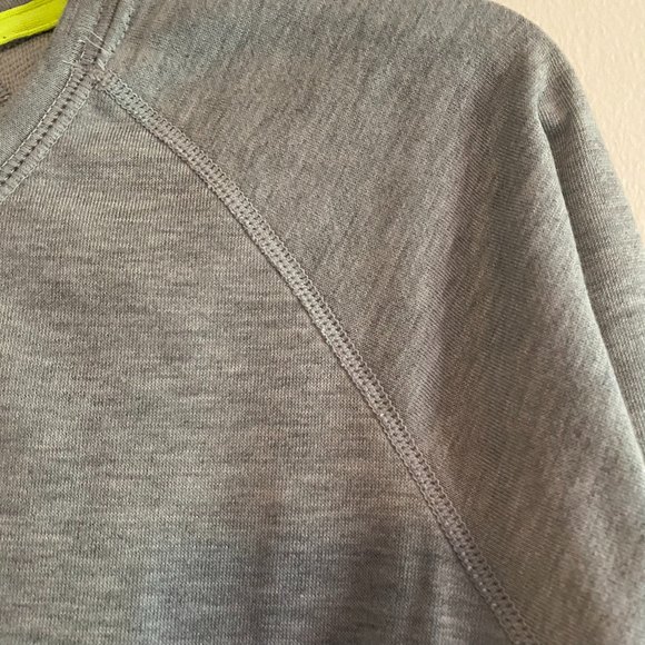 NIKE woman's size XS gray dri-fit large logo swish neon pullover sweatshirt top - Picture 6 of 9